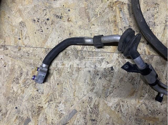 Трубопроводи 8R1260712D VAG