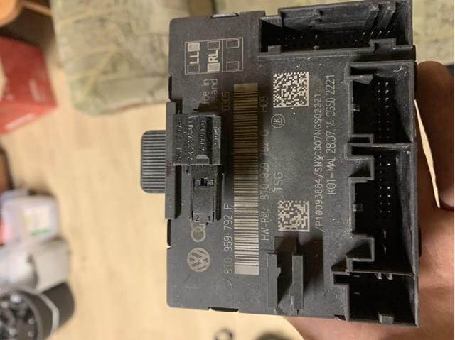 Блок комфорту передніх дверей 8T0959792P VAG