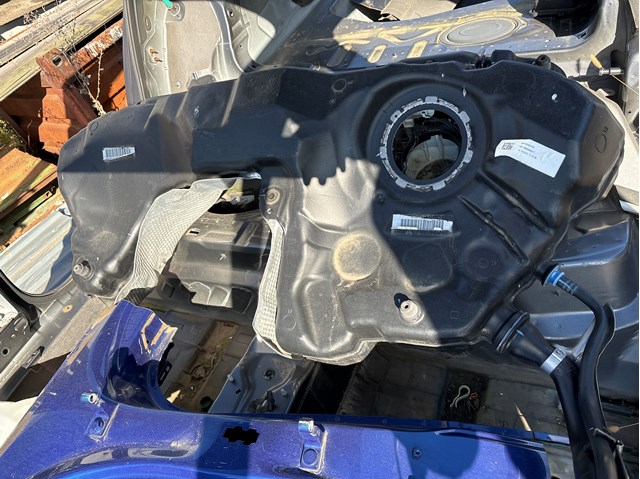Бензобак 8W0201021CQ VAG