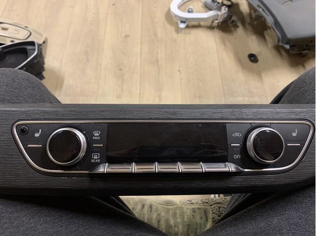 Механізм управління кондиціонером 8W0820043G VAG