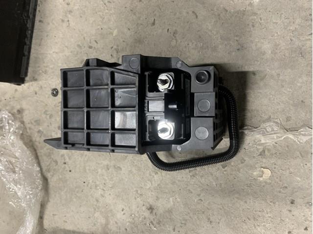 Авто акумулятор 8W0915101A VAG
