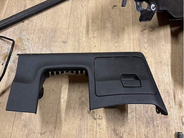 Ящик для рукавичок 8W1880301A6PS VAG