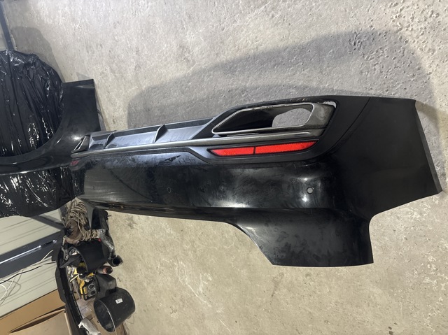 Кожух бампера заднього 8W6807067AFGRU VAG
