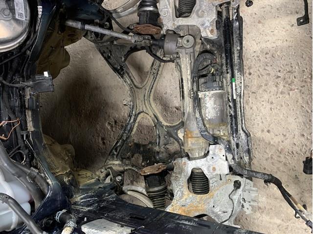 Передня балка 8W7399347H VAG