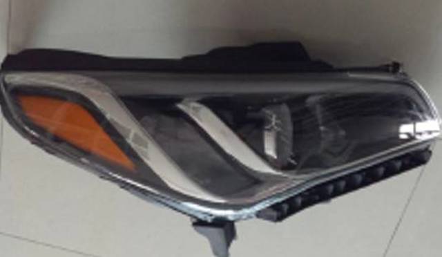 Фара передня права 92102C1000 HYUNDAI