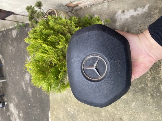 Подушка безпеки водія A2468603102 MERCEDES