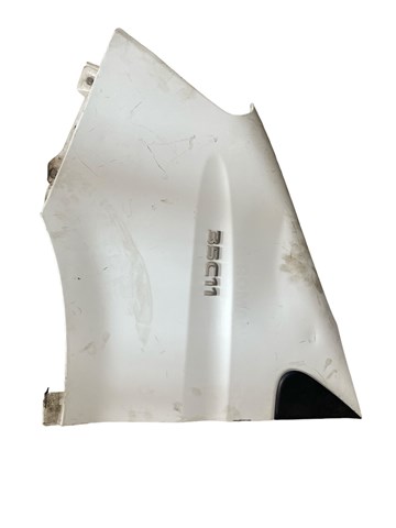 Переднє ліве крило 3800002 IVECO