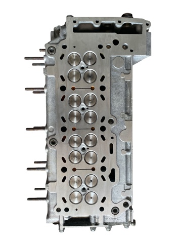 Головка блоку 504110672 IVECO