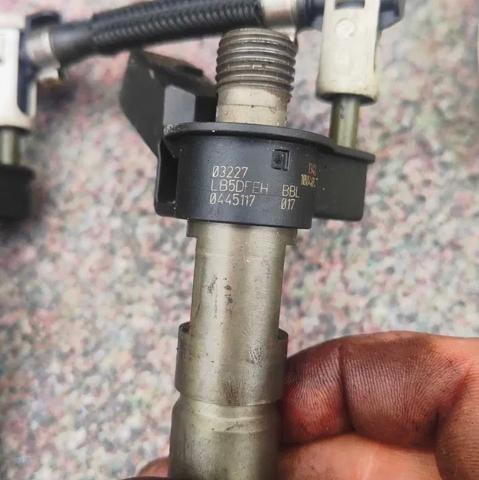 Форсунка інжектора 0445117017 BOSCH
