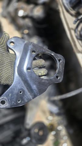 Задній гальмівний супорт лівий 440314EG0B NISSAN