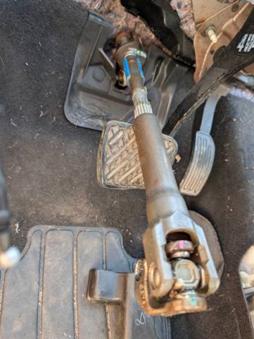Вал рульової колонки, нижній 480805SH0A NISSAN