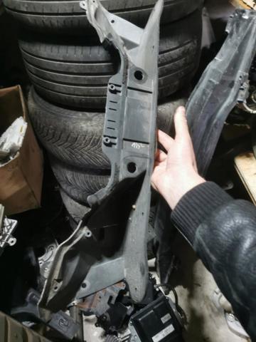 Перегородка моторного відсіку 51717169422 BMW