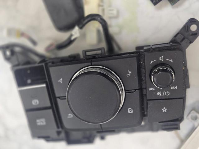 Багатофункціональний джойстик керування BDGF66CM0 MAZDA