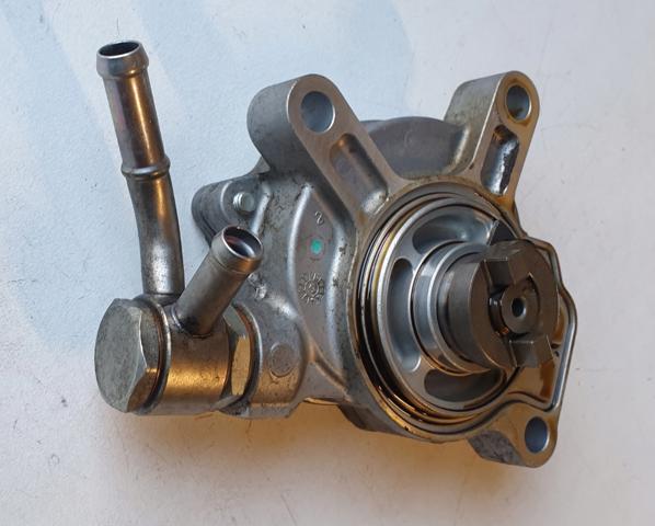 Насос вакуумний PYFA18G00 MAZDA