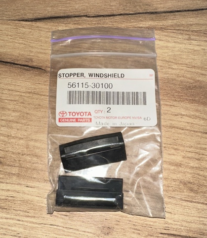 Замок молдингу лобового скла 5611530100 TOYOTA