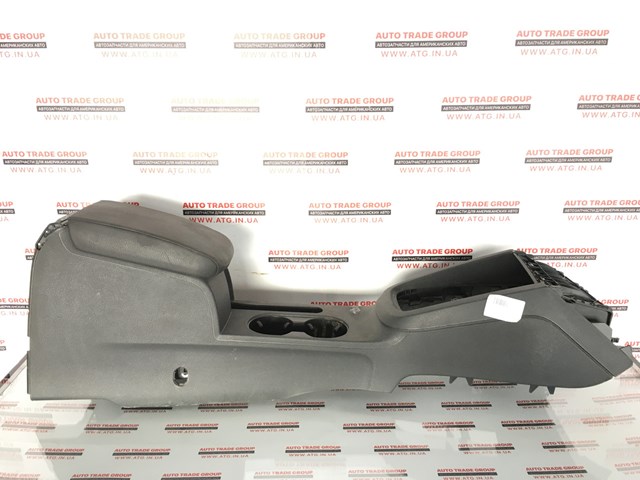 Центральна консоль торпеди 5C7863241P82V VAG