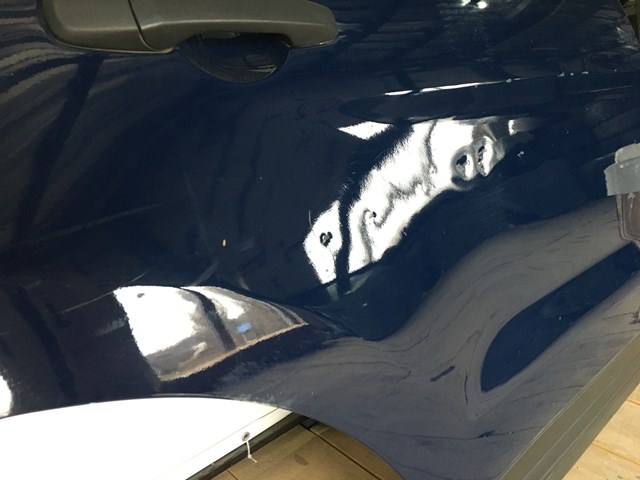 Дверь задняя правая ford explorer 2017 гола присутні царапини та дефектом хром молдинга нижнього  FB5Z-7824630-A