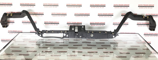 Рамка радіатора верхня FT4Z16138C КИТАЙ