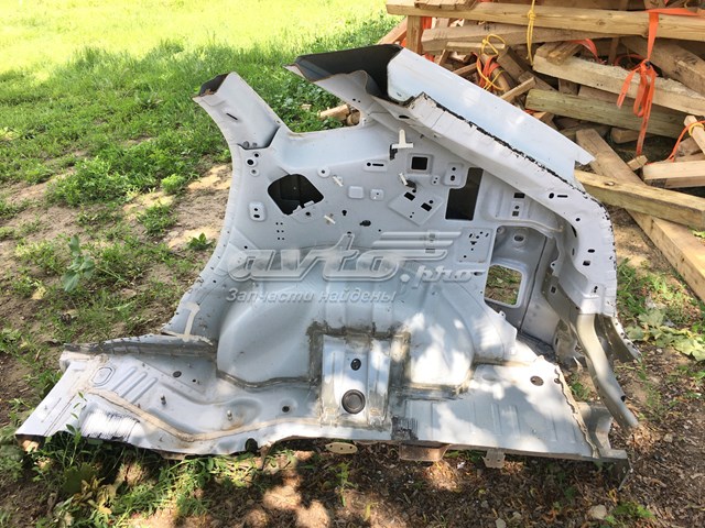 Бічна частина задня ліва FT4Z5827841A FORD