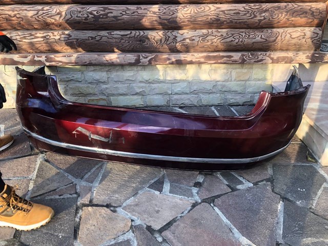 Бампер задній 561807421DGRU VAG