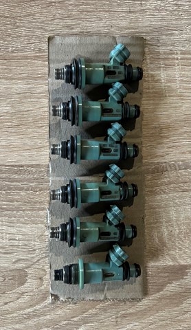 Форсунка паливна 2320946090 TOYOTA