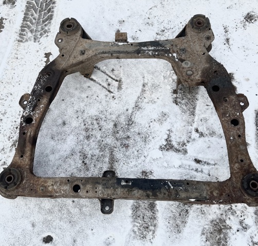 Балка передньої підвіски, підрамник 5110048061 TOYOTA