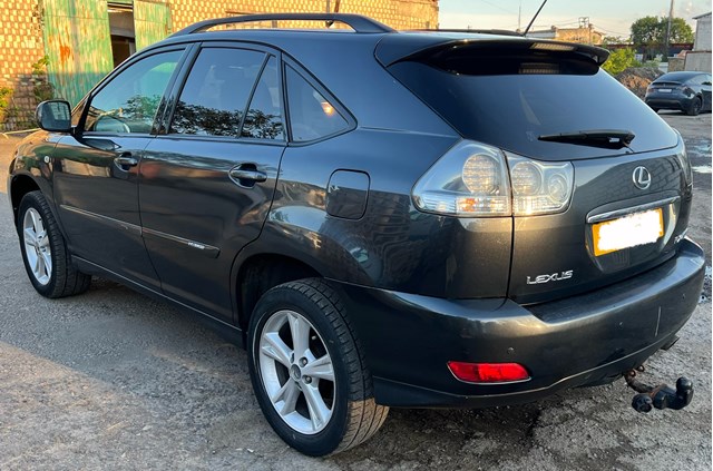 Двері пасажирськи задні ліві 6700448080 TOYOTA