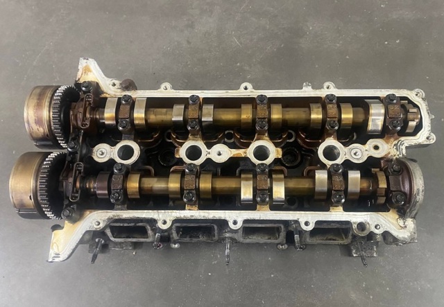 Головка циліндрів 1104100Q2F NISSAN