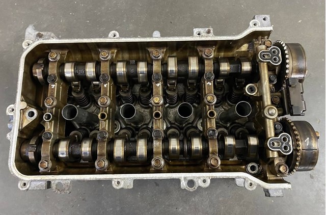 ГБЦ  двигуна 1110139686 TOYOTA