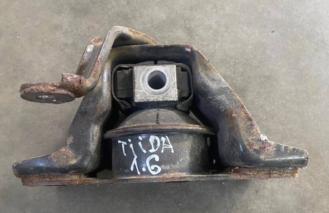 Права подушка мотора 11210ED50B NISSAN