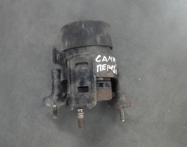 Подушка передньої опори двигуна 1236128220 TOYOTA