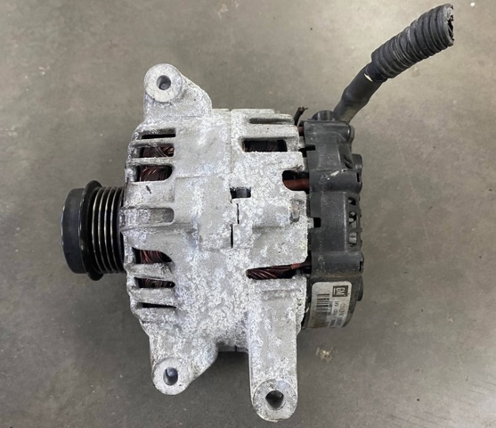 Генератор автомобільний 13500315 GM