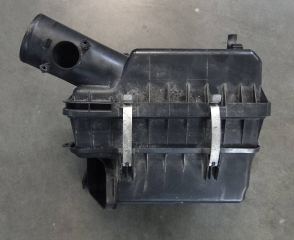 Корпус повітряного фільтра, верхня частина 1500A241 MITSUBISHI