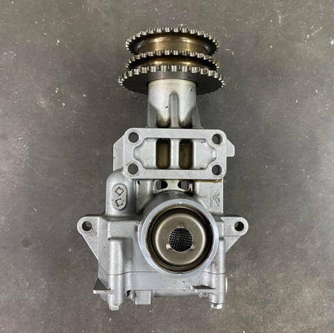 Помпа масляна 15010AA330 SUBARU