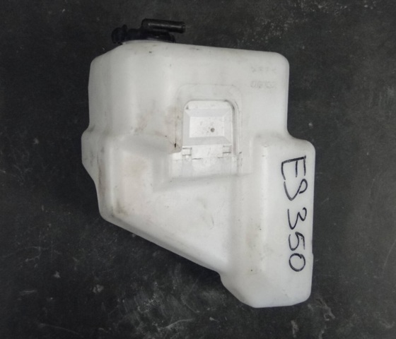 Водяний бачок системи охолодження 1647028100 TOYOTA