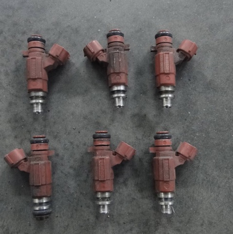 Форсунка паливна 166005L300 NISSAN