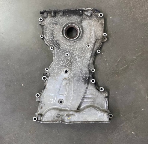 Кришка двигуна передня 213502G004 HYUNDAI