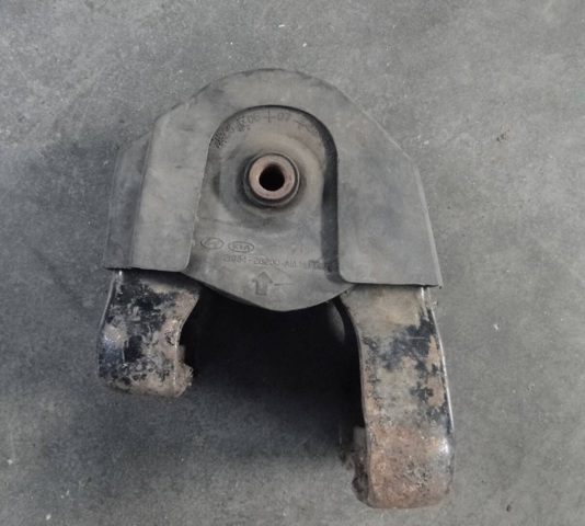 Задня подушка двигуна 219303K050 HYUNDAI
