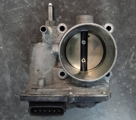 Блок дросельної заслінки 220300T050 TOYOTA
