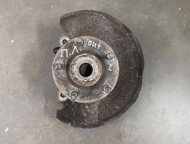 Цапфа поворотна ліва 3870A007 MITSUBISHI