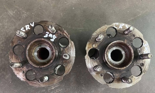 Підшипник задньої маточини 42200STK951 HONDA