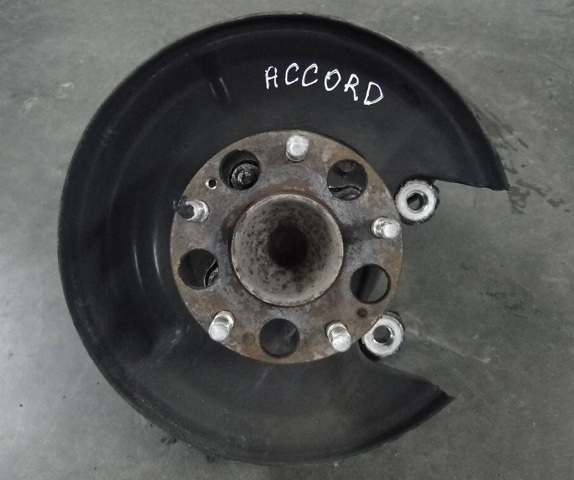 Маточина заднього колеса 42200TA0A51 HONDA