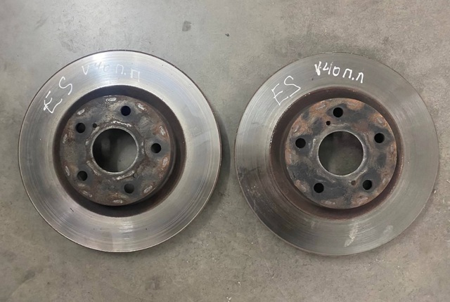 Диск переднього гальма 4351233130 HONDA