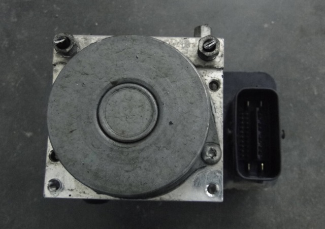 Блок керування АБС (ABS) 4451012390 TOYOTA