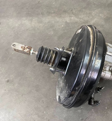 Вакуумника 4461033880 TOYOTA