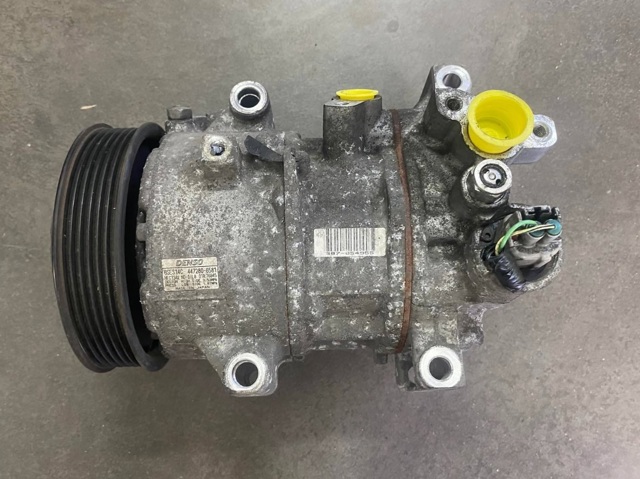 Компресор холодоагенту 4472806581 TOYOTA