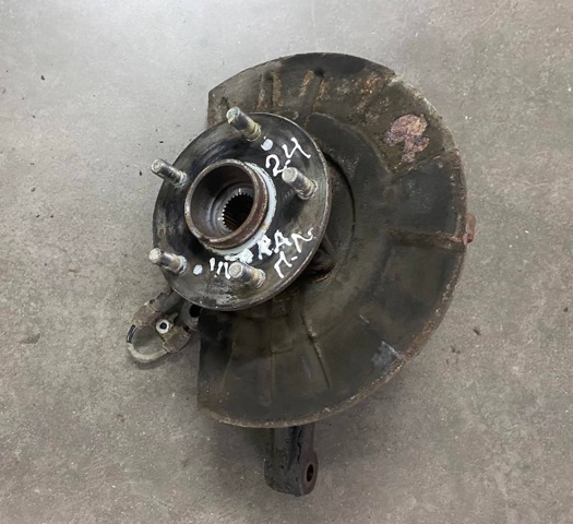 Цапфа поворотного кулака 4515165J00 SUZUKI