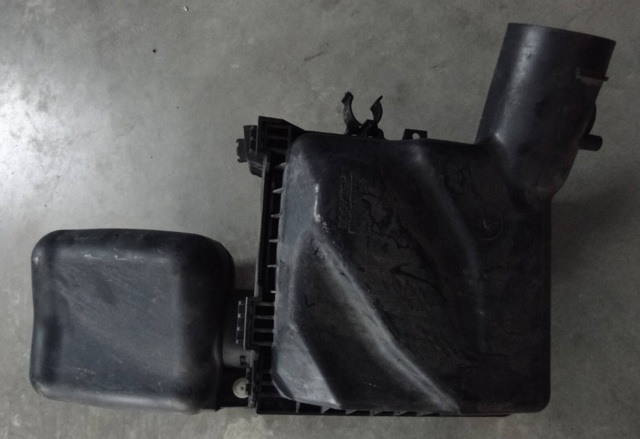Корпус повітряного фільтра, верхня частина 46052AG00A SUBARU