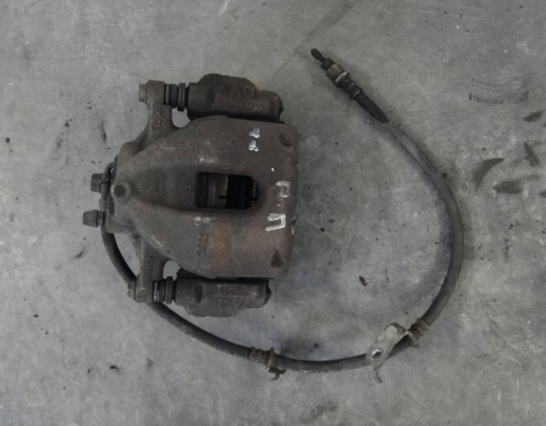 Супорт гальмівний, передній, правий 4773002340 TOYOTA
