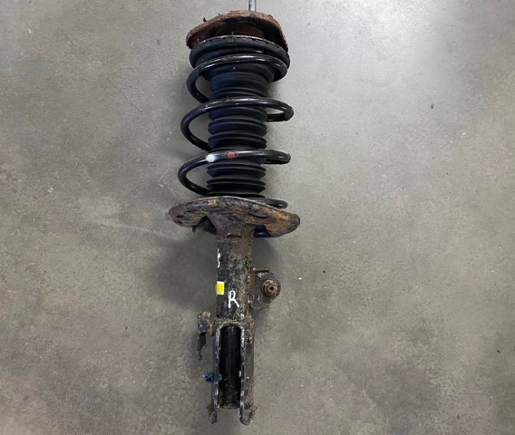 Стійка передня права 4851002B20 TOYOTA